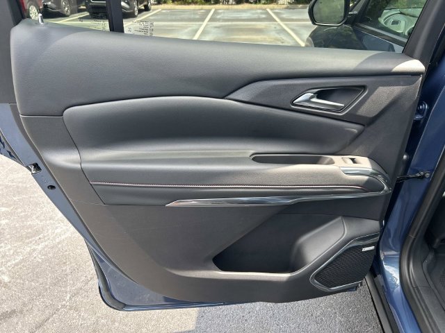 Used 2025 Chevrolet Traverse RS AWD/4WD image 22