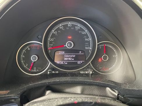 Used 2018 Volkswagen Beetle 2.0T S FWD image 5