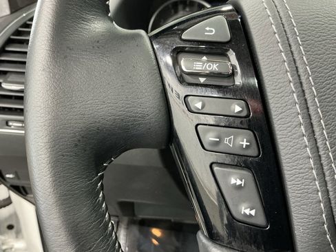Used 2024 Nissan Armada Platinum w/ Captain's Chairs Package image 16