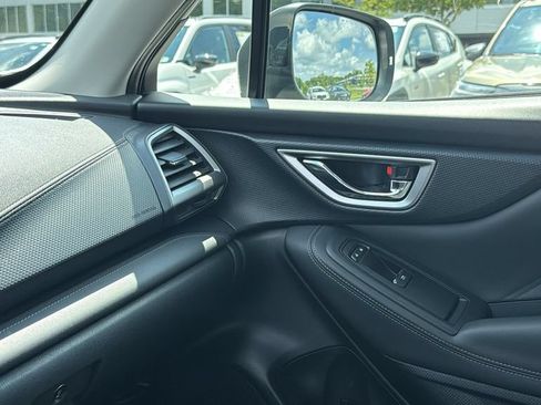 Certified 2022 Subaru Forester Touring AWD/4WD image 19