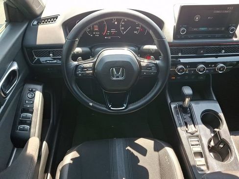 Used 2025 Honda Civic Sport image 12