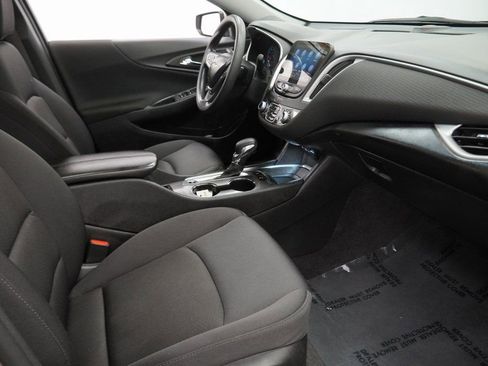 Used 2024 Chevrolet Malibu LT image 47