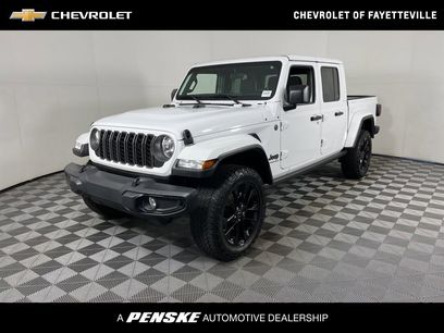 Used 2024 Jeep Gladiator Sport