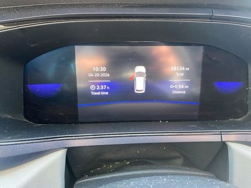 Used 2023 Volkswagen Taos SE w/ Panoramic Sunroof Package image 5