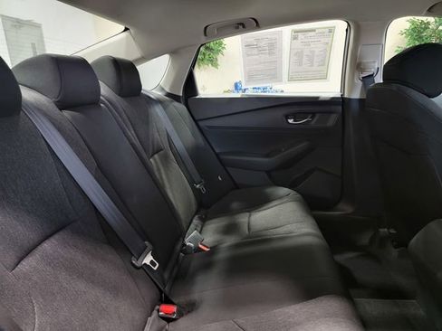 Used 2023 Honda Accord EX image 15