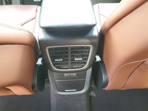 Used 2019 Lincoln Nautilus Reserve image 13