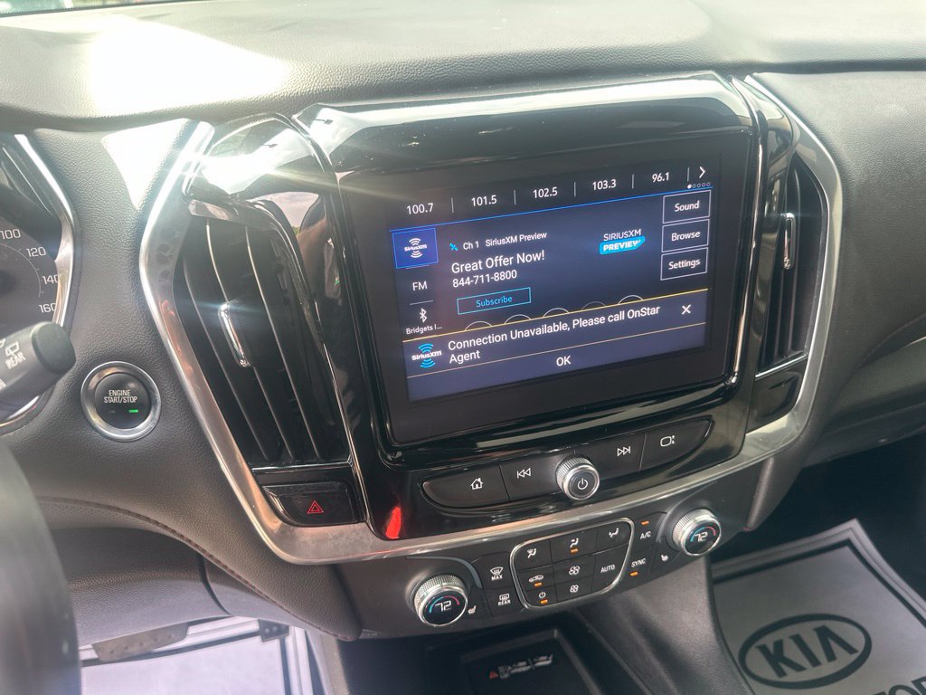Used 2022 Chevrolet Traverse RS FWD image 19