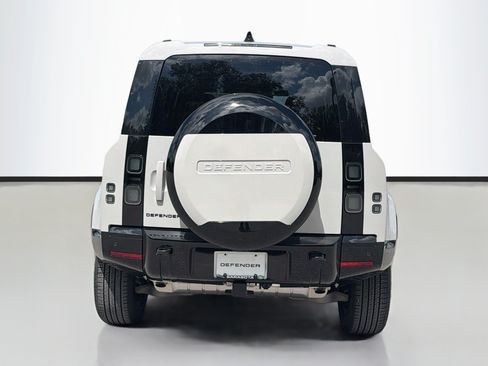New 2026 Land Rover Defender 110 X-Dynamic SE AWD/4WD image 4