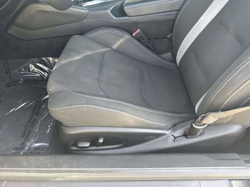 Used 2019 Chevrolet Camaro LT image 14