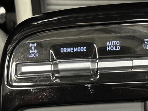 Used 2025 Hyundai Tucson SEL image 22