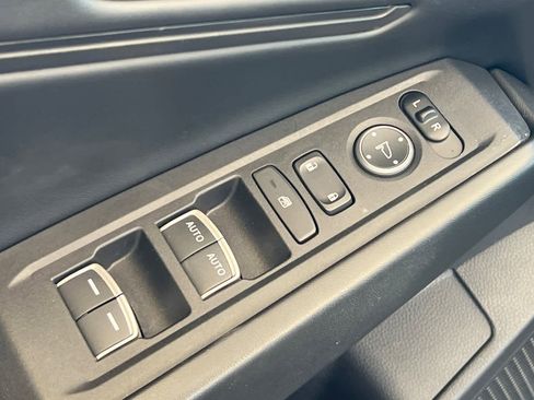 Used 2023 Honda Accord EX image 13