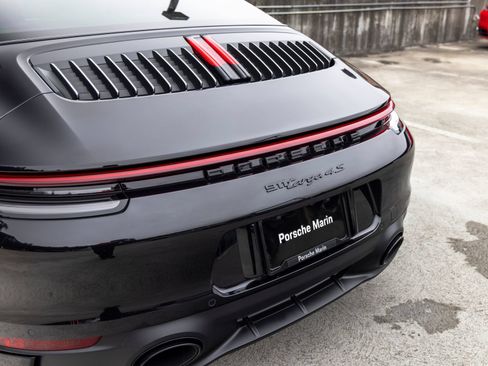 Certified 2024 Porsche 911 Targa 4S w/ Premium Package AWD/4WD image 22