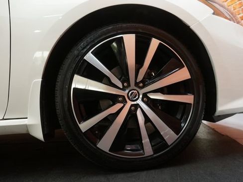 Used 2019 Nissan Altima 2.5 SR FWD image 46