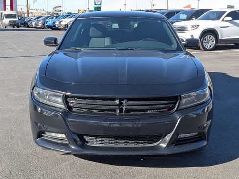 Used 2018 Dodge Charger SXT Plus image 11