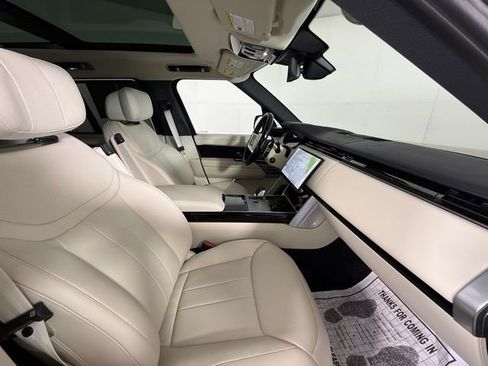 Used 2025 Land Rover Range Rover Autobiography AWD/4WD image 37