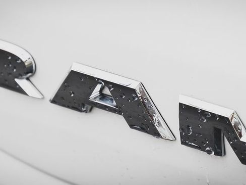 Used 2019 RAM 1500 Laramie w/ Sport Appearance Package image 7