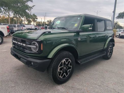 New 2025 Ford Bronco Outer Banks image 9