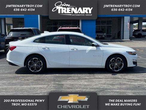 Used 2024 Chevrolet Malibu LT FWD image 1