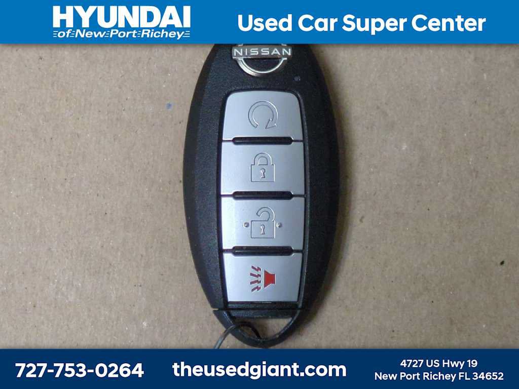 Used 2022 Nissan Rogue SV FWD image 31