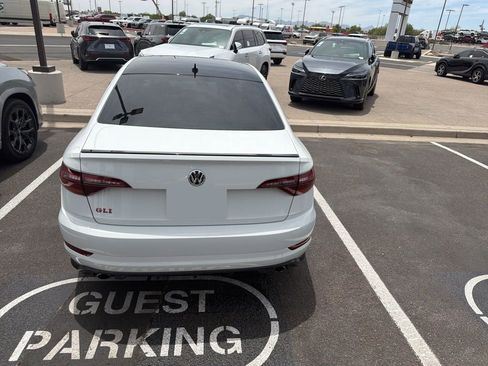 Used 2019 Volkswagen Jetta GLI Autobahn FWD image 5
