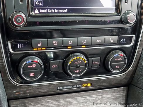 Used 2017 Volkswagen Passat 1.8T SE image 18