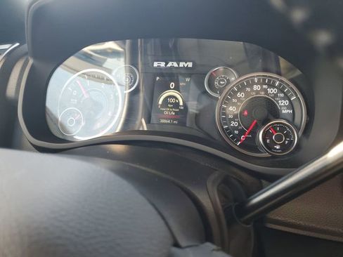 Used 2024 RAM 2500 Big Horn image 24