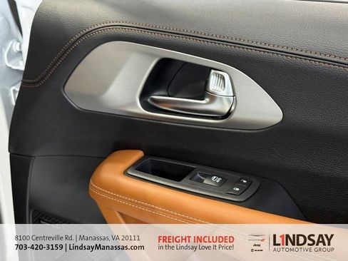 New 2026 Chrysler Pacifica Pinnacle w/ Trailer Tow Group image 14