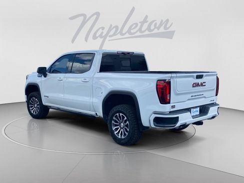 Used 2022 GMC Sierra 1500 AT4 w/ AT4 Premium Package AWD/4WD image 3