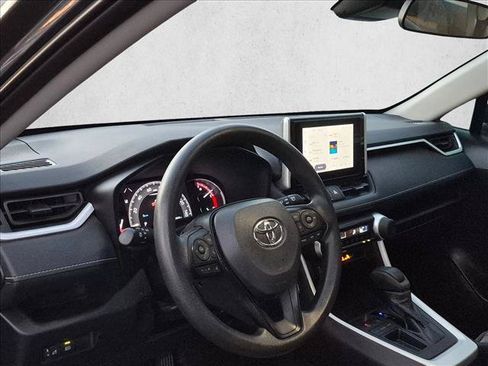Used 2023 Toyota RAV4 LE FWD image 9