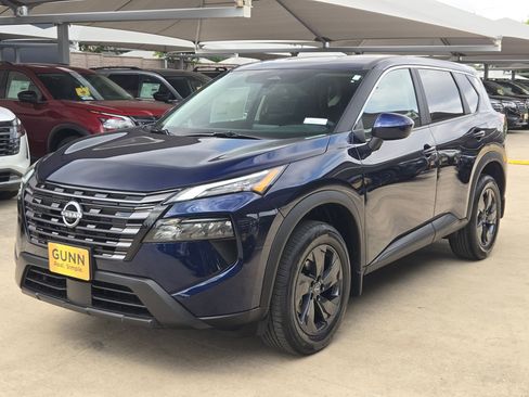 New 2026 Nissan Rogue SV FWD image 7