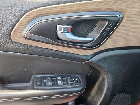 Used 2015 Chrysler 200 C w/ Navigation & Sound Group I image 22