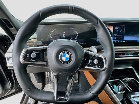 Used 2023 BMW 740i RWD image 10