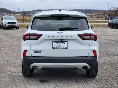 Used 2024 Ford Escape Active w/ Cold Weather Package image 6