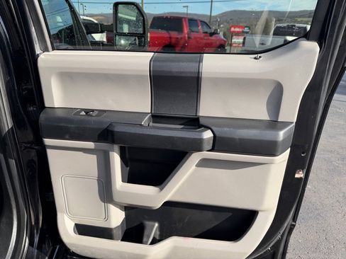 Used 2020 Ford F250 XL w/ STX Appearance Package image 20