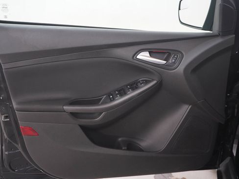 Used 2017 Ford Focus SEL w/ Interior Protection Package FWD image 20