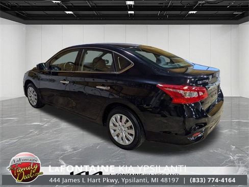 Used 2019 Nissan Sentra S image 3