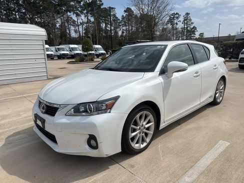 Used 2013 Lexus CT 200h w/ Premium Pkg image 8