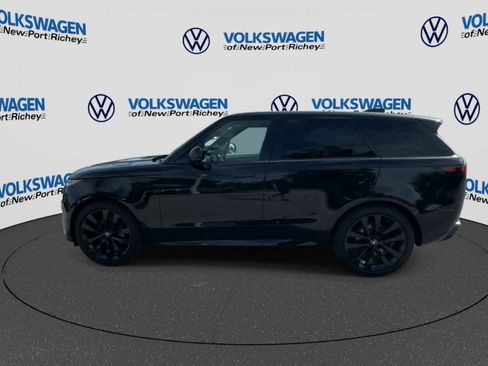 Used 2025 Land Rover Range Rover Sport Dynamic SE AWD/4WD image 5