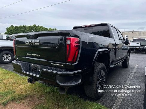 Used 2024 GMC Sierra 2500 Denali AWD/4WD image 4