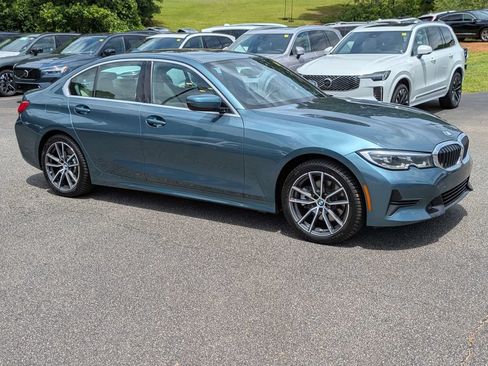 Used 2021 BMW 330i Sedan w/ Premium Package RWD image 8
