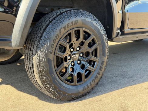Used 2024 Chevrolet Colorado Trail Boss w/ Advanced Trailering Package AWD/4WD image 24