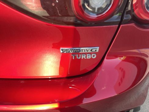Certified 2025 MAZDA MAZDA3 Hatchback w/Premium Plus Pkg image 38