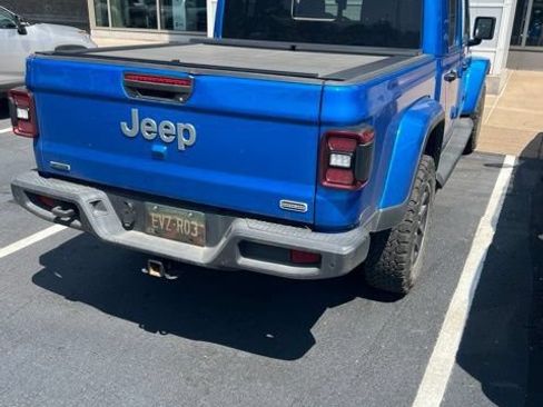 Used 2022 Jeep Gladiator Overland w/ LED Lighting Group AWD/4WD image 10