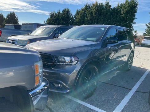 Used 2018 Dodge Durango SXT w/ Quick Order Package 2BB image 3