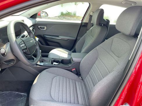 New 2025 Kia K4 EX image 36