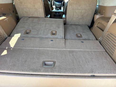 Used 2015 Cadillac Escalade Platinum AWD/4WD image 16