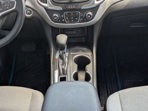 Used 2024 Chevrolet Equinox LT FWD image 19