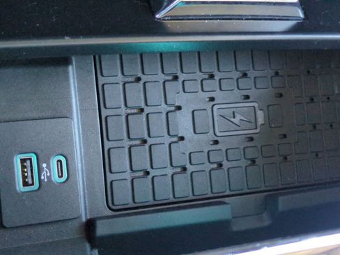 Certified 2022 Ford Expedition XLT image 32