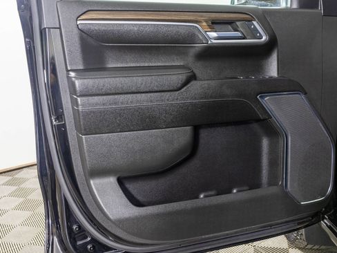 Used 2023 Chevrolet Silverado 1500 LT image 38