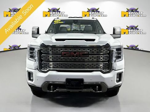 Used 2022 GMC Sierra 2500 Denali AWD/4WD image 2